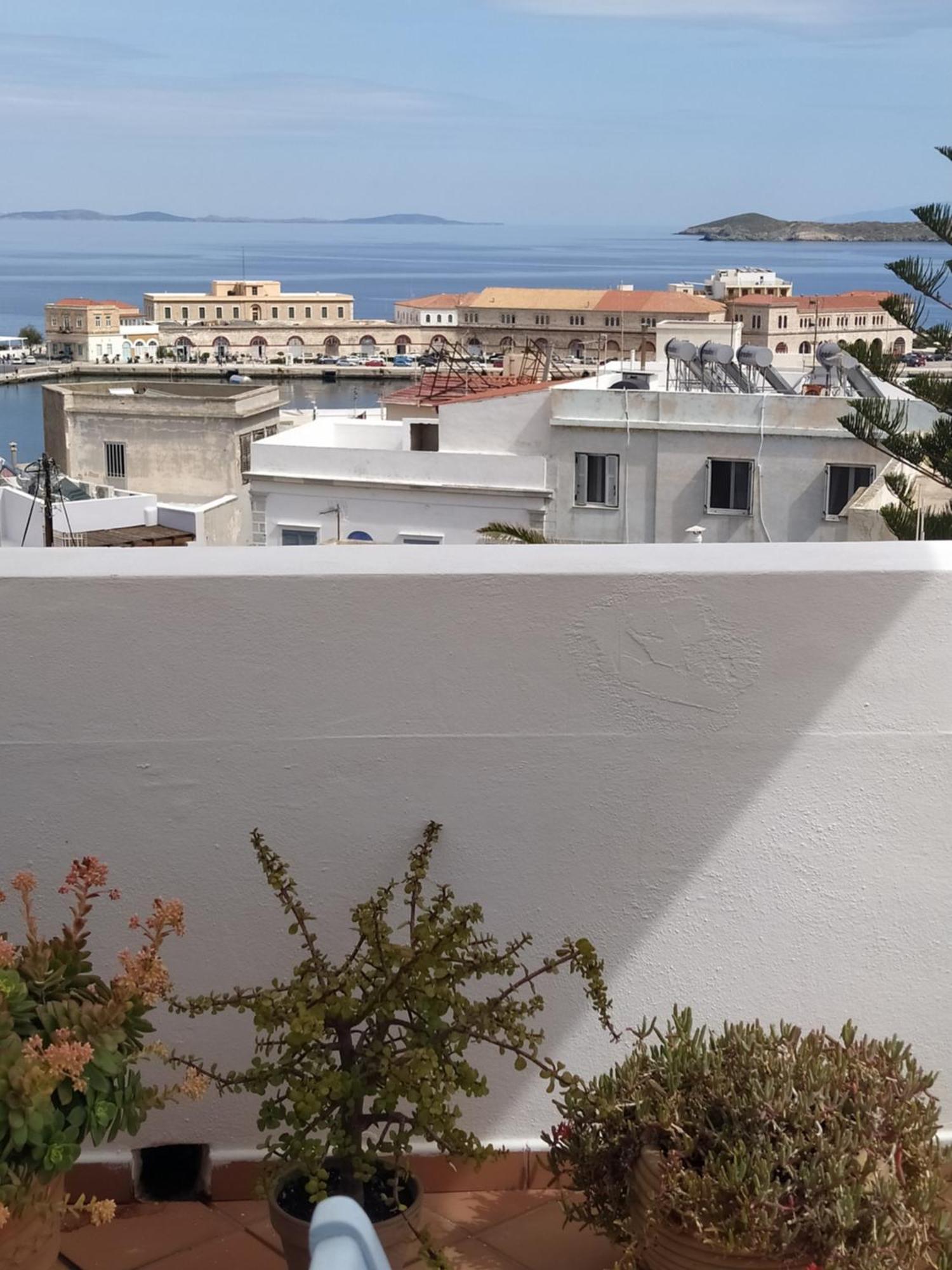 Asia Apartment Ermoupoli